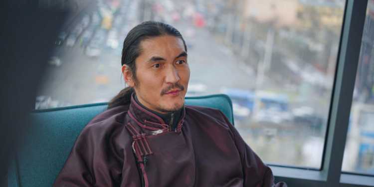 Амайд хар тамхины хэргээр нэг жил таван сарын хорих ял оноолоо