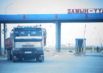 Замын-Үүд-Эрээний боомтыг 24 цагаар ажиллуулдаг болно