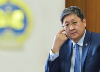 Ч.Хүрэлбаатар: Гадаадын хөрөнгө оруулалттай банк оруулж ирэх ёстой