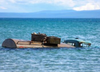 Хөвсгөлд живсэн техникүүдийг татан гаргах ажиллагаанд Ерөнхийлөгч оролцлоо