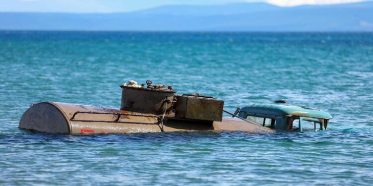 Хөвсгөлд живсэн техникүүдийг татан гаргах ажиллагаанд Ерөнхийлөгч оролцлоо