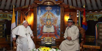 Ерөнхийлөгч У.Хүрэлсүх, Гэгээн Ширээт Улсын төрийн тэргүүн Пап Францис нар албан ёсны уулзалт хийлээ