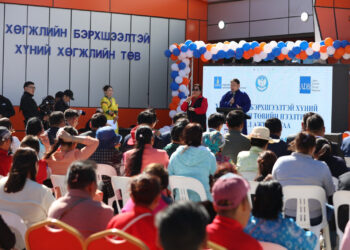 Дундговь аймгийн Хөгжлийн бэрхшээлтэй хүний хөгжлийн төвийн нээлтэд оролцож, нэгдсэн эмнэлгийн барилгын явцтай танилцлаа