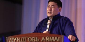 Мандалговь-Чойр чиглэлийн авто замыг хатуу хучилттай болгох ажлыг хоёр талаас нь зэрэг эхлүүлнэ