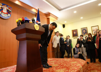 Хотын дарга Д.Сумъяабазар өөрийн хүсэлтээр ажлаа өглөө