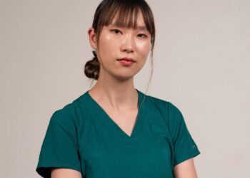 Э.Буянзаяа: Ядарсан, нойронд муу,  батгашилт, үс уналттай, хөгшрөлтөө удаашруулах хүсэлтэй хүмүүст “Цасан цагаан”-ыг хийлгэхийг зөвлөдөг