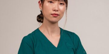 Э.Буянзаяа: Ядарсан, нойронд муу,  батгашилт, үс уналттай, хөгшрөлтөө удаашруулах хүсэлтэй хүмүүст “Цасан цагаан”-ыг хийлгэхийг зөвлөдөг