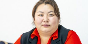 Э.Мөнхнасан: Машиндаа цахим гэрчилгээ наалгахад нэг минут л болно