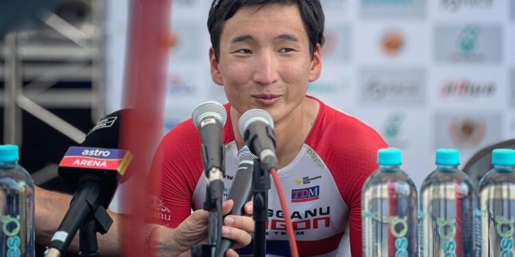 С.Жамбалжамц зуны олимпын наадамд эрх авч уралдах Монголын анхны дугуйчин боллоо