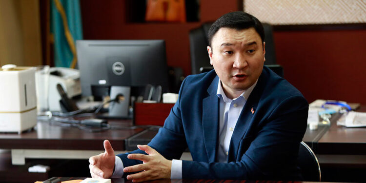 Т.Батцогт: Хорьж цагдаад хөгжсөн ямар хот байна нэрлээч, Х.Нямбаатар дарга аа?