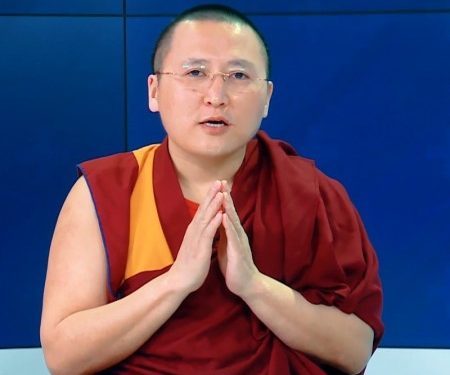 Гандантэгчэнлин хийдийн Тэргүүн Их хамбаар томилогдсон Д.Жавзандоржийг сэнтийд нь зална