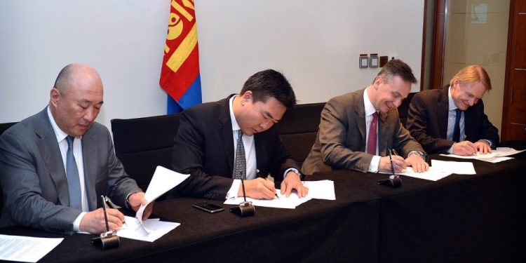 Дубайн гэрээг Жан Себастиан Жакийн гал тогооны өрөөнд тохиролцсон гэв үү?