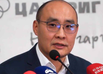 Б.Баяраа: Цэцийн гишүүд Үндсэн хуулийг биш өөрсдийн албан тушаалыг л манадаг ажилтан болсон