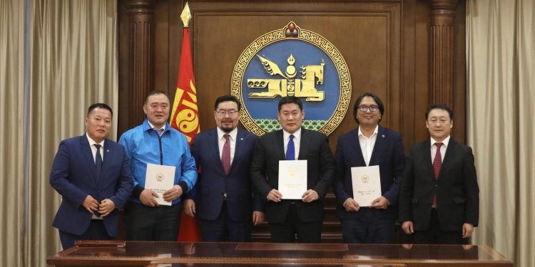 Сонгуулийн тойргийг бүсчилж тогтоохоор УИХ-д суудалтай намууд санамж бичиг байгуулав