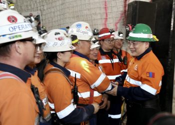 Л.Оюун-Эрдэнэ ба Оюутолгой