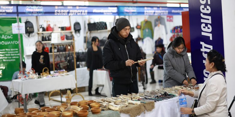 “Амар байна уу 2024” үзэсгэлэн, худалдаа "Шинэ 100 айл" төв өнөөдрөөс нээгдлээ