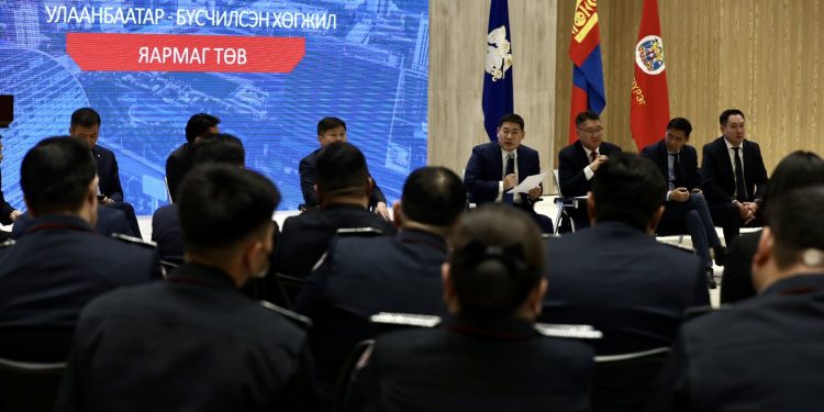 Монгол Улсын Ерөнхий сайд Л.Оюун-Эрдэнэ нийслэлийг бүсчилж хөгжүүлэх асуудлаарх ээлжит уулзалтаа Яармаг бүсэд хийлээ