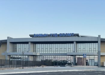 Замын-Үүд, Хавирга, Бичигт, Шивээхүрэн боомтоор хувийн автомашинаараа хил нэвтрэх боломжтой