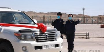 Ханги-Мандалын боомтоор 8-аас доош суудалтай автомашины хөдөлгөөнийг нээлээ