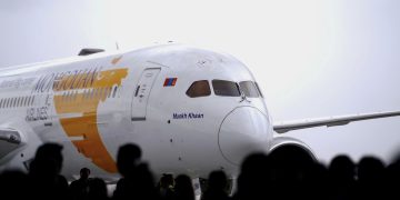 Монгол-Америкийг агаараар шууд холбох "Мөнх хаан"-ыг хүлээн авлаа