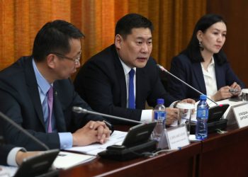 Суурь боловсролын хичээл олон улсын дунджаас олон байна гэв