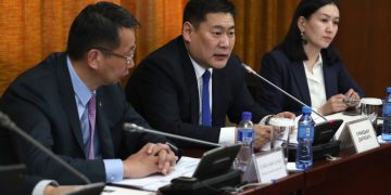 Суурь боловсролын хичээл олон улсын дунджаас олон байна гэв