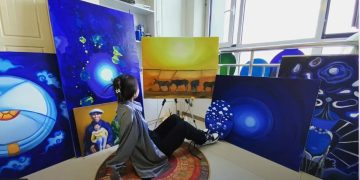 Зүүн Сөнидийн зураач бүсгүй Хонгорзул цахим сүлжээнд алдаршиж байна