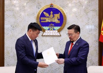 Хувь хүний орлогын албан татварын тухай хуульд нэмэлт, өөрчлөлт оруулах хуулийн төслийг өргөн мэдүүлэв