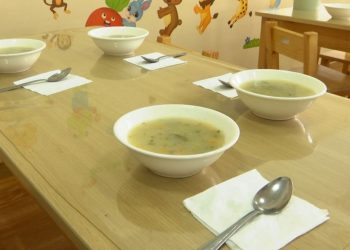 Цэцэрлэгийн хүүхдийн хоолны мөнгийг нэмлээ