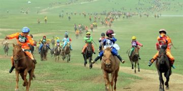 Хурдан морины бүсийн уралдааныг аймгийн наадамтай хамтатган зохион байгуулна