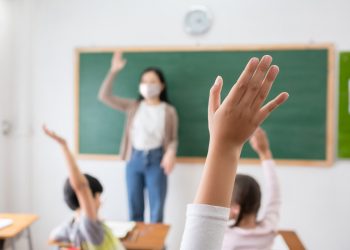 Багш нарын хүүхдээ асарсан хугацааг ажилласан жилд хамруулж тооцно