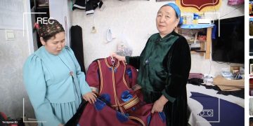 Буриад дээлийг өвлөн уламжлагч Бүчид