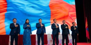 Л.Оюун-Эрдэнэ: Салбар бүрийн төлөөлөл болсон Сонгинохайрханы нэр дэвшигчдийг багаар нь дэмжиж өгөөрэй