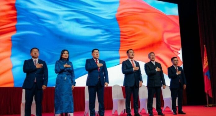 Л.Оюун-Эрдэнэ: Салбар бүрийн төлөөлөл болсон Сонгинохайрханы нэр дэвшигчдийг багаар нь дэмжиж өгөөрэй