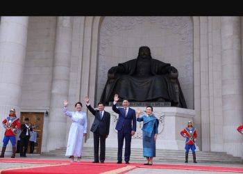 Лаосын ерөнхийлөгч айлчилж байна