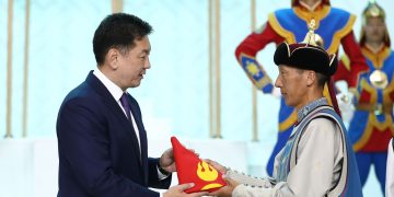 “Парис-2024” олимп, паралимпын тамирчдыг үдлээ