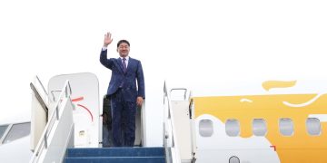 Ерөнхийлөгч У.Хүрэлсүх Казахстан Улсын Астана хотноо хүрэлцэн ирлээ