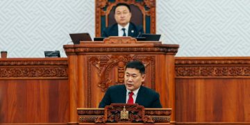 Л.Оюун-Эрдэнэ: Засгийн газрыг Хөшигийн хөндий рүү нүүлгэхэд бэлэн байна