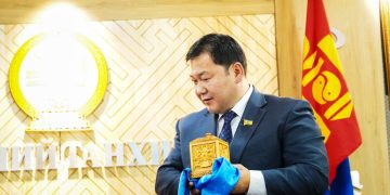 Нийслэлийн Сонгинохайрхан дүүргийг Б.Хуягбаатар удирдана