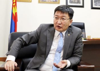 МАН-ын гал тогоо Д.Амарбаясгалангаас Я.Содбаатарт шилжлээ