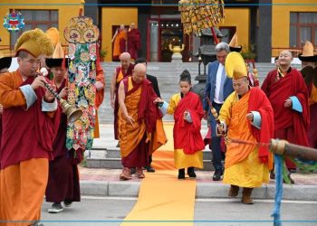 Хаана хүндлэл дагуулна, тэндээ үнэн суугтун, жаалхан Богд минь