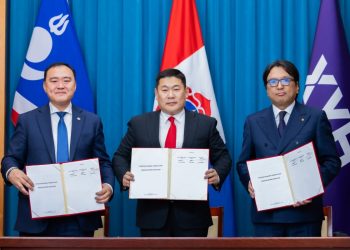 “Хурдтай хөгжлийн төлөөх зориг” гэрээнд МАН, АН, ХҮН намын удирдлагууд гарын үсэг зурлаа