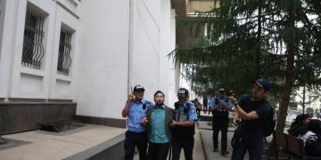 ХЭҮК: Жагсагчдыг саатуулахдаа хүч хэтрүүлэн хэрэглэсэн эсэхийг шалгаж байгаа