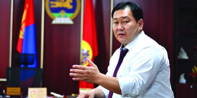 СХД-ийн Засаг даргаар Б.Хуягбаатарыг улираан томилох уу?