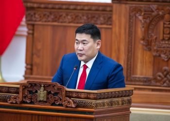 Л.Оюун-Эрдэнэ: 14 мега төслөө бүтэн хөдөлгөж чадвал ДНБ 10 мянган ам.долларт хүрэх боломжтой