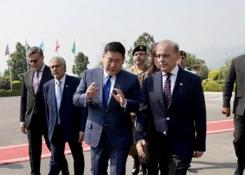 Ерөнхий сайд Пакистаны Ерөнхий сайд Шехбаз Шарифтай уулзлаа