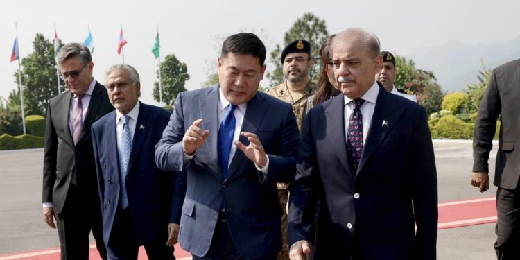 Ерөнхий сайд Пакистаны Ерөнхий сайд Шехбаз Шарифтай уулзлаа