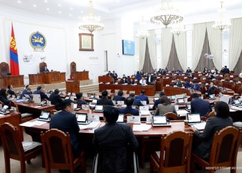 Үндсэн хуулийн реформ ба хэнтэй зам нийлж болохгүйг сануулсан УЛС ТӨР