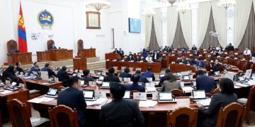 Үндсэн хуулийн реформ ба хэнтэй зам нийлж болохгүйг сануулсан УЛС ТӨР