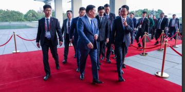 Л.Оюун-Эрдэнэ: Гурван шилжилтийг “Huawei” компанитай хамтарч хэрэгжүүлэх ажлын хэсэг байгууллаа